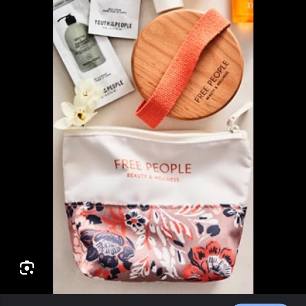Free People Beauty & Wellness Giftbag